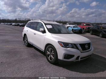  Salvage Nissan Pathfinder