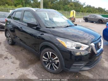  Salvage Nissan Kicks