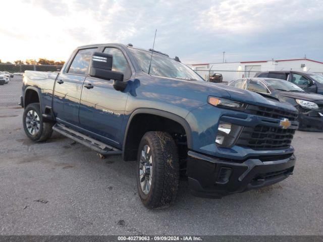  Salvage Chevrolet Silverado 2500