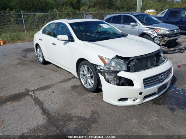  Salvage Nissan Maxima