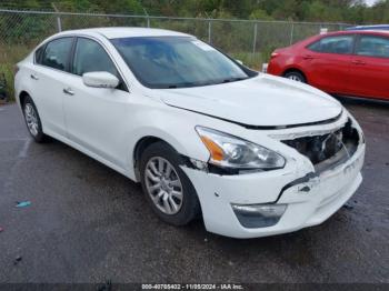  Salvage Nissan Altima