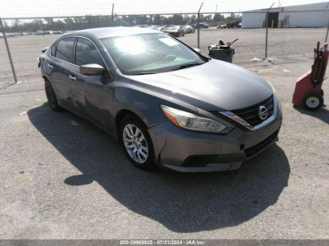  Salvage Nissan Altima