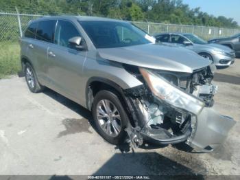  Salvage Toyota Highlander