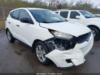  Salvage Hyundai TUCSON