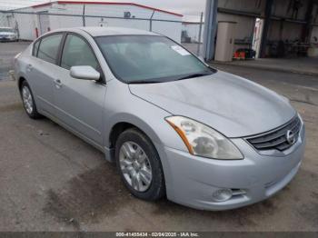  Salvage Nissan Altima