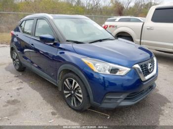  Salvage Nissan Kicks