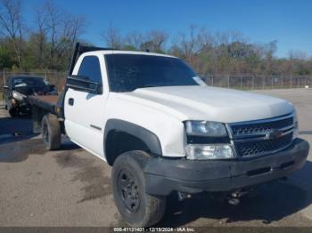  Salvage Chevrolet Silverado 2500