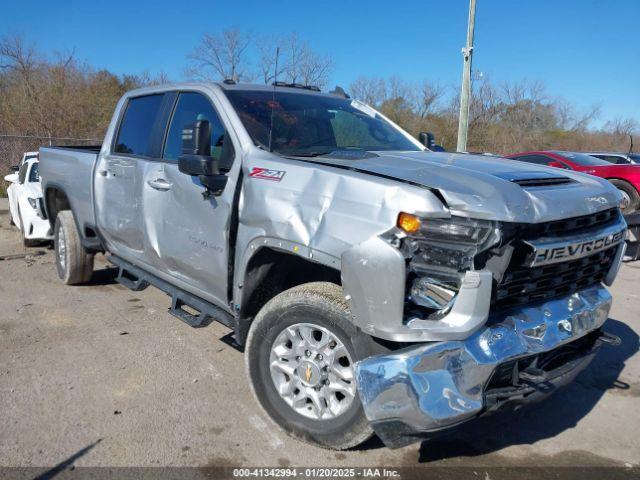  Salvage Chevrolet Silverado 2500