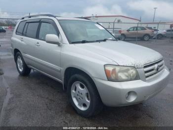  Salvage Toyota Highlander