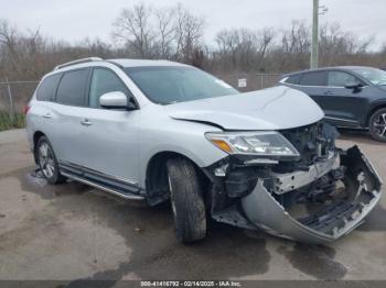  Salvage Nissan Pathfinder