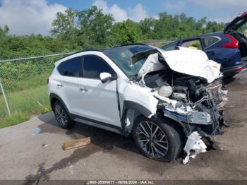  Salvage Hyundai TUCSON