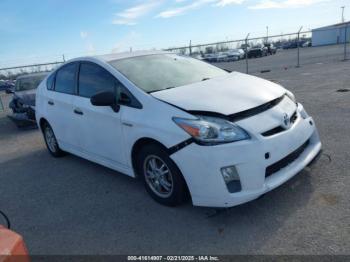  Salvage Toyota Prius