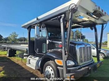  Salvage Peterbilt 335