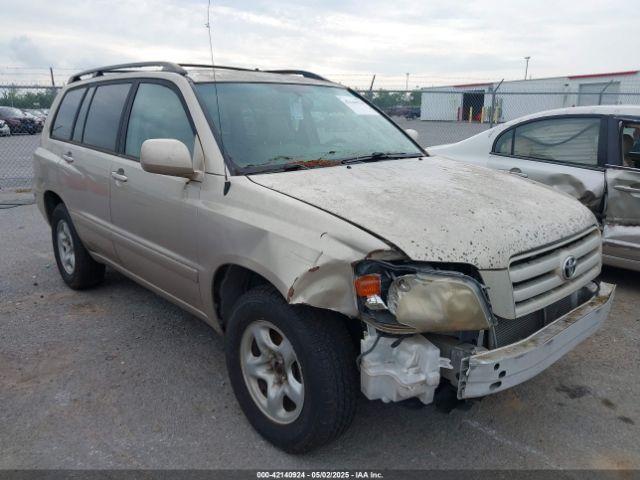 Salvage Toyota Highlander