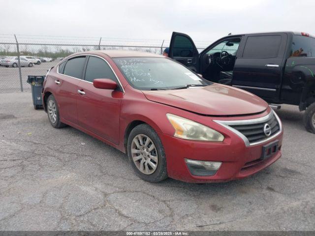  Salvage Nissan Altima