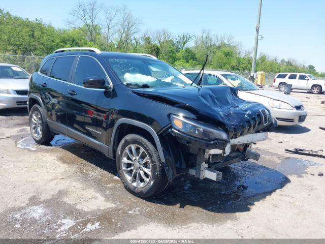  Salvage Jeep Cherokee
