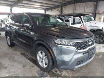  Salvage Kia Sorento