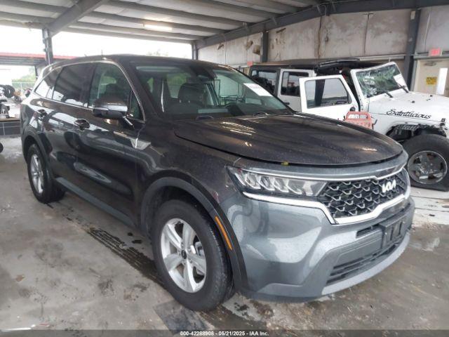  Salvage Kia Sorento
