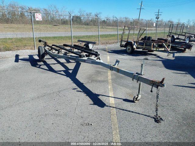 Salvage Mcclain Boat Trailer