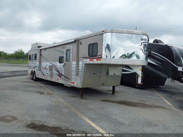  Salvage Bis Horse Trailer