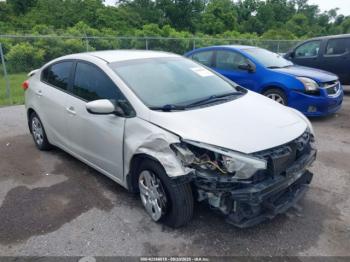  Salvage Kia Forte