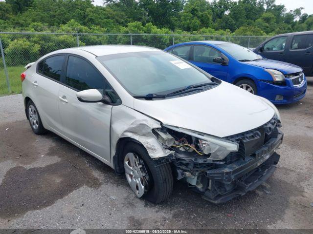  Salvage Kia Forte