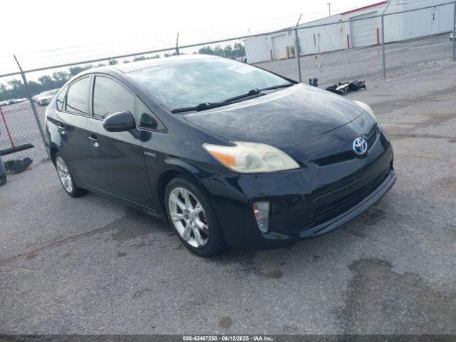  Salvage Toyota Prius