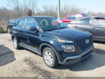  Salvage Hyundai VENUE