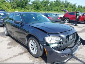  Salvage Chrysler 300