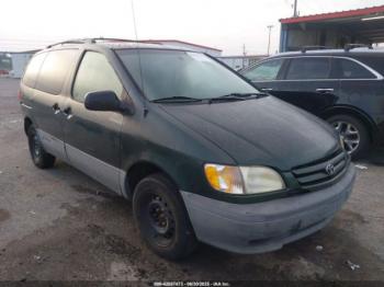  Salvage Toyota Sienna
