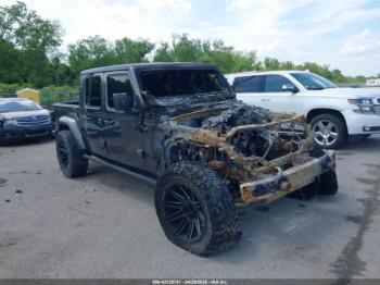  Salvage Jeep Gladiator