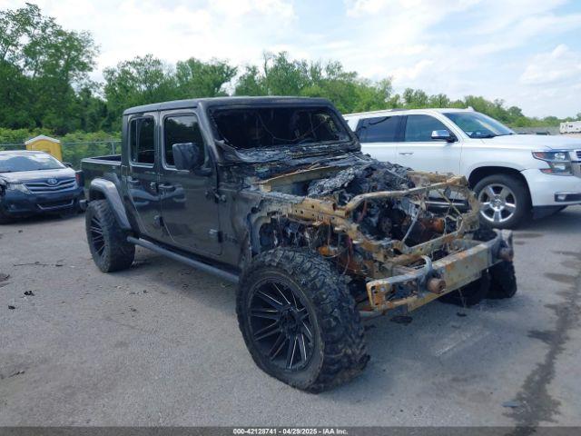  Salvage Jeep Gladiator