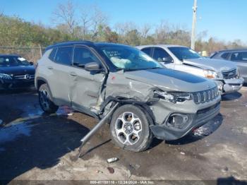  Salvage Jeep Compass
