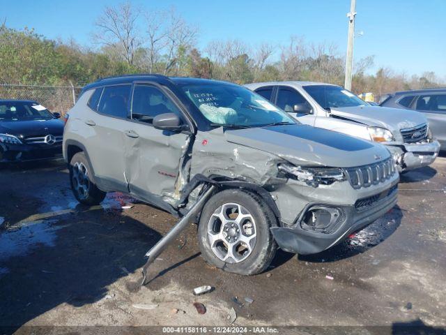  Salvage Jeep Compass