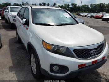  Salvage Kia Sorento