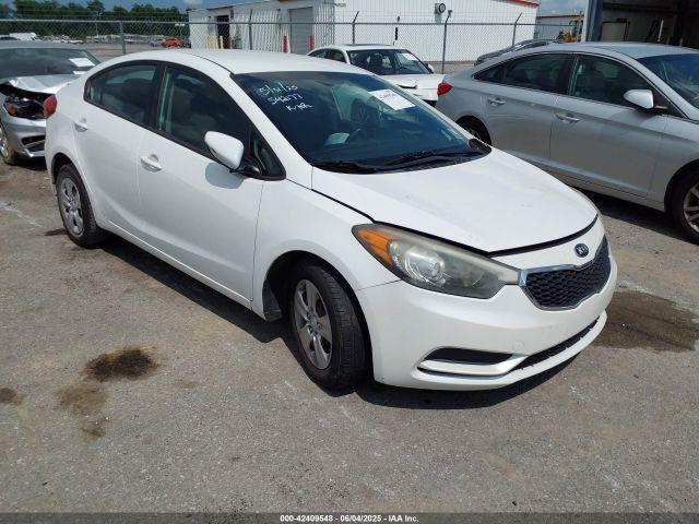  Salvage Kia Forte
