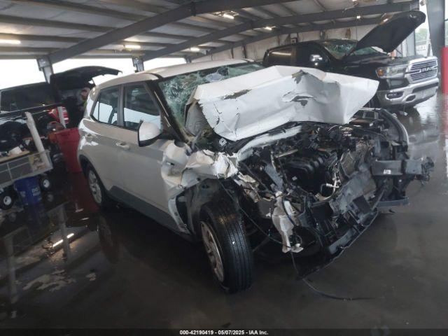  Salvage Hyundai VENUE