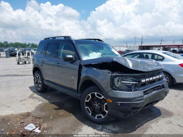  Salvage Ford Bronco