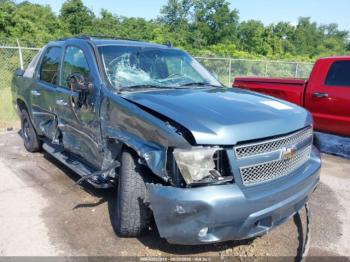  Salvage Chevrolet Avalanche 1500