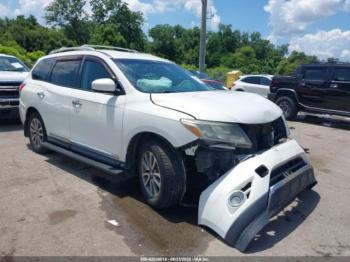  Salvage Nissan Pathfinder