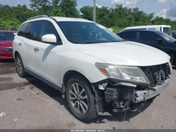  Salvage Nissan Pathfinder
