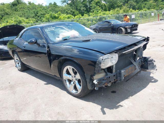  Salvage Dodge Challenger