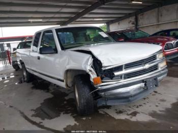  Salvage Chevrolet C1500