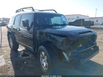  Salvage Toyota FJ Cruiser