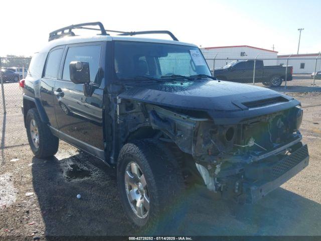  Salvage Toyota FJ Cruiser
