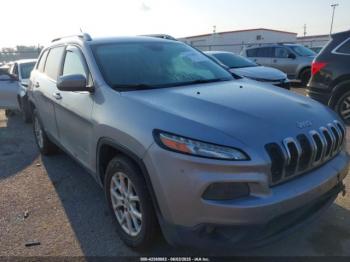  Salvage Jeep Cherokee
