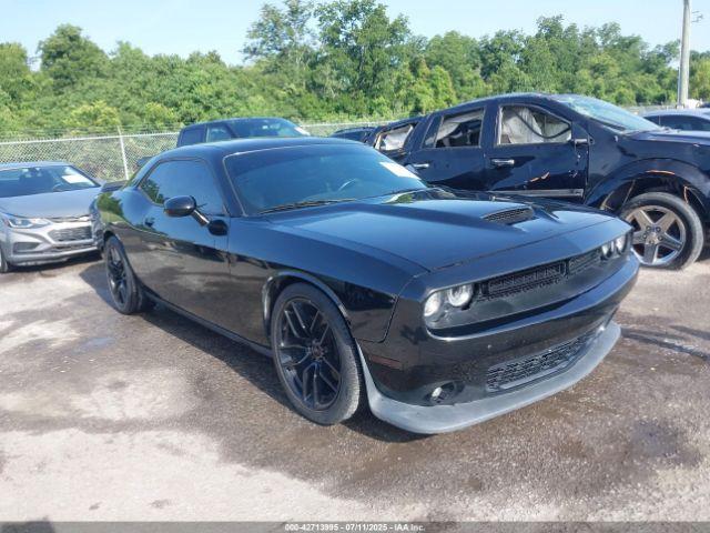  Salvage Dodge Challenger