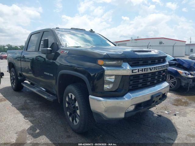  Salvage Chevrolet Silverado 2500