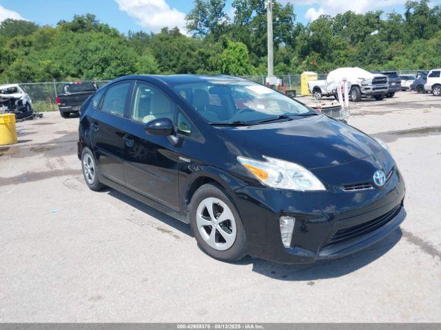  Salvage Toyota Prius