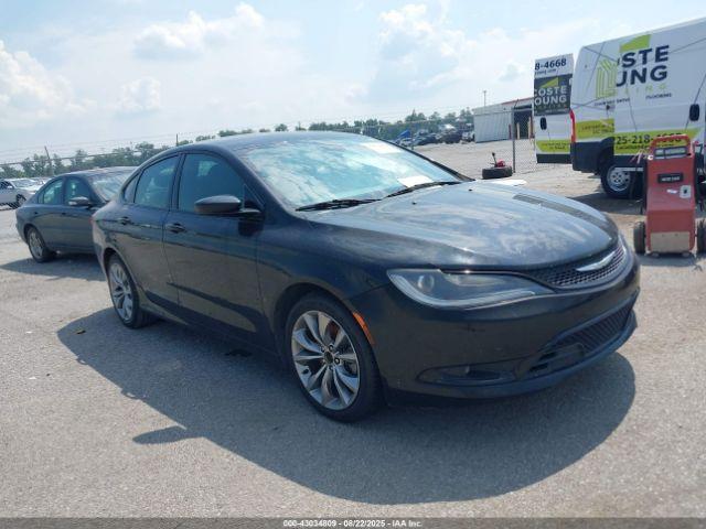  Salvage Chrysler 200